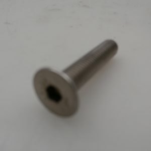 002113A - FASTENER BOLT M8X1.25 X 40 DIN7991
