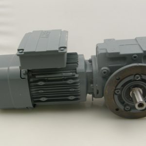 011239A - GEARMOTOR .Heavy item, non-standard freight rates apply.