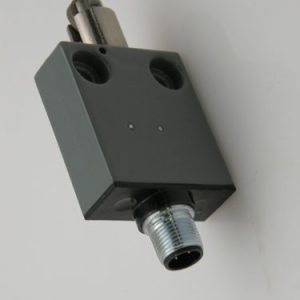 30036933 - SWITCH LIMIT ROLLER PLUNGER SPDT MICRO QD 80OZ LANTECH SPECIFIC PIN-OUT (-40 TO 221 DEG F) IP67
