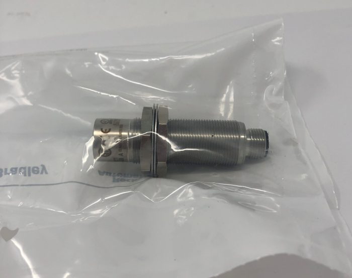 30070549 - SWITCH PROXIMITY 18MM DIA 8MM RANGE NON-SHIELDED NO 4 PIN MACRO 10-30V DC STAINLESS STEEL NPN