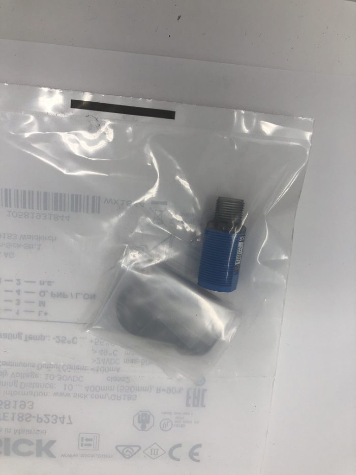 EC14794 - SWITCH PHOTOCELL PNP LIGHT ON SWITCHING 3 PIN M12 CONNECTOR M18 STR 10-400MM RANGE
